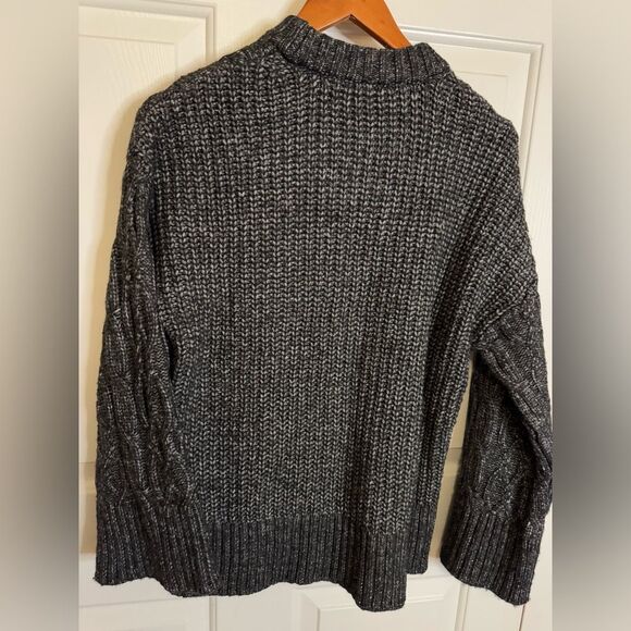 Divided H & M dark black/gray sweater size small NWOT - Picture 5 of 5